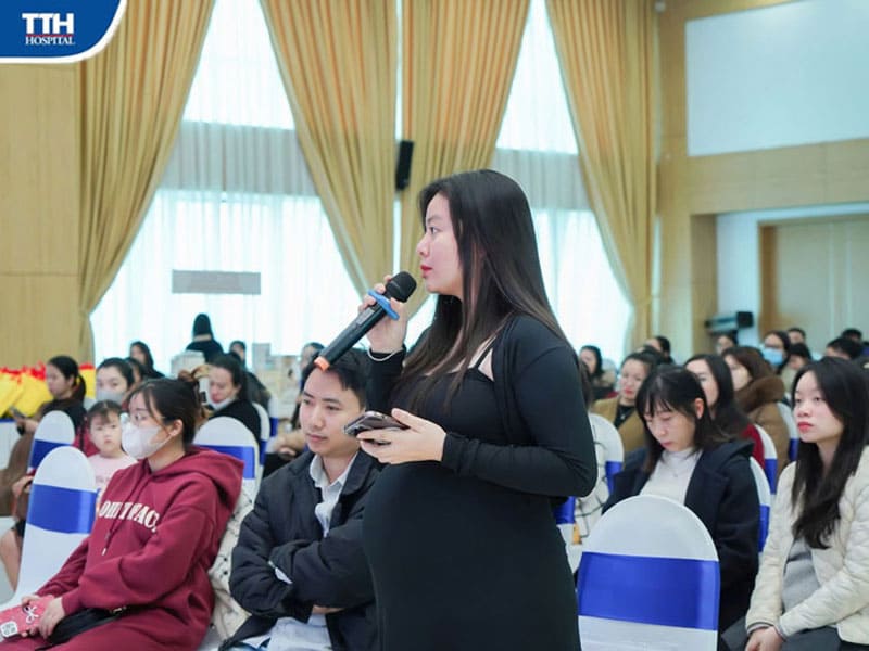 Ai sẽ đồng hành cùng mẹ bầu?