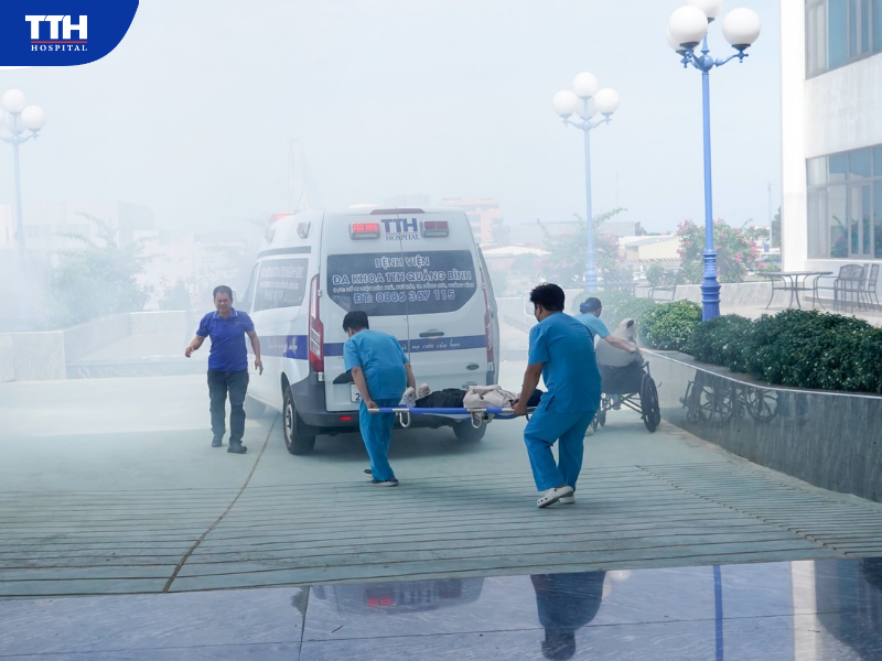 Diễn tập PCCC & CNCH sát với thực tế hoạt động bệnh viện