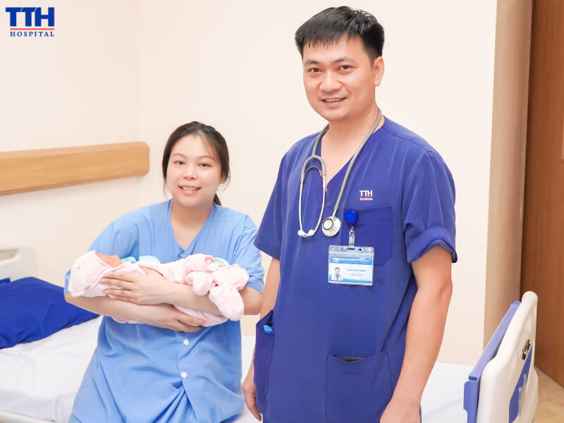 Hành trình vượt cạn của mẹ luôn có các Y Bác sĩ đồng hành trong suốt hành trình