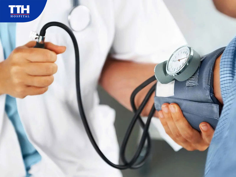 Kiểm soát huyết áp đúng cách cần bắt đầu từ đâu?