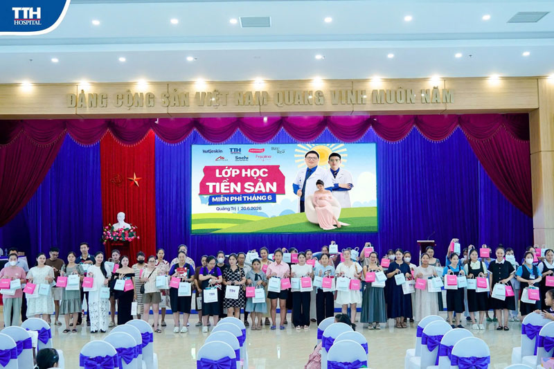 Lớp học Tiền sản tháng 6 với chủ đề “Dinh dưỡng cho phụ nữ mang thai và bà mẹ cho con bú”