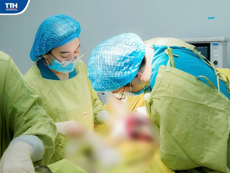 Phẫu thuật thành công ca bệnh đầy “thách thức”