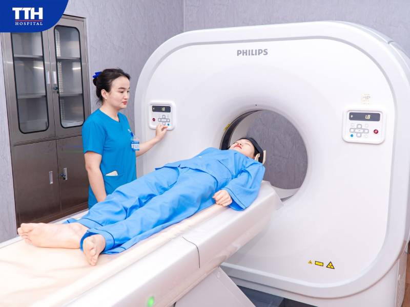 Triển khai đồng bộ các dịch vụ khám, chẩn đoán và điều trị ung bướu