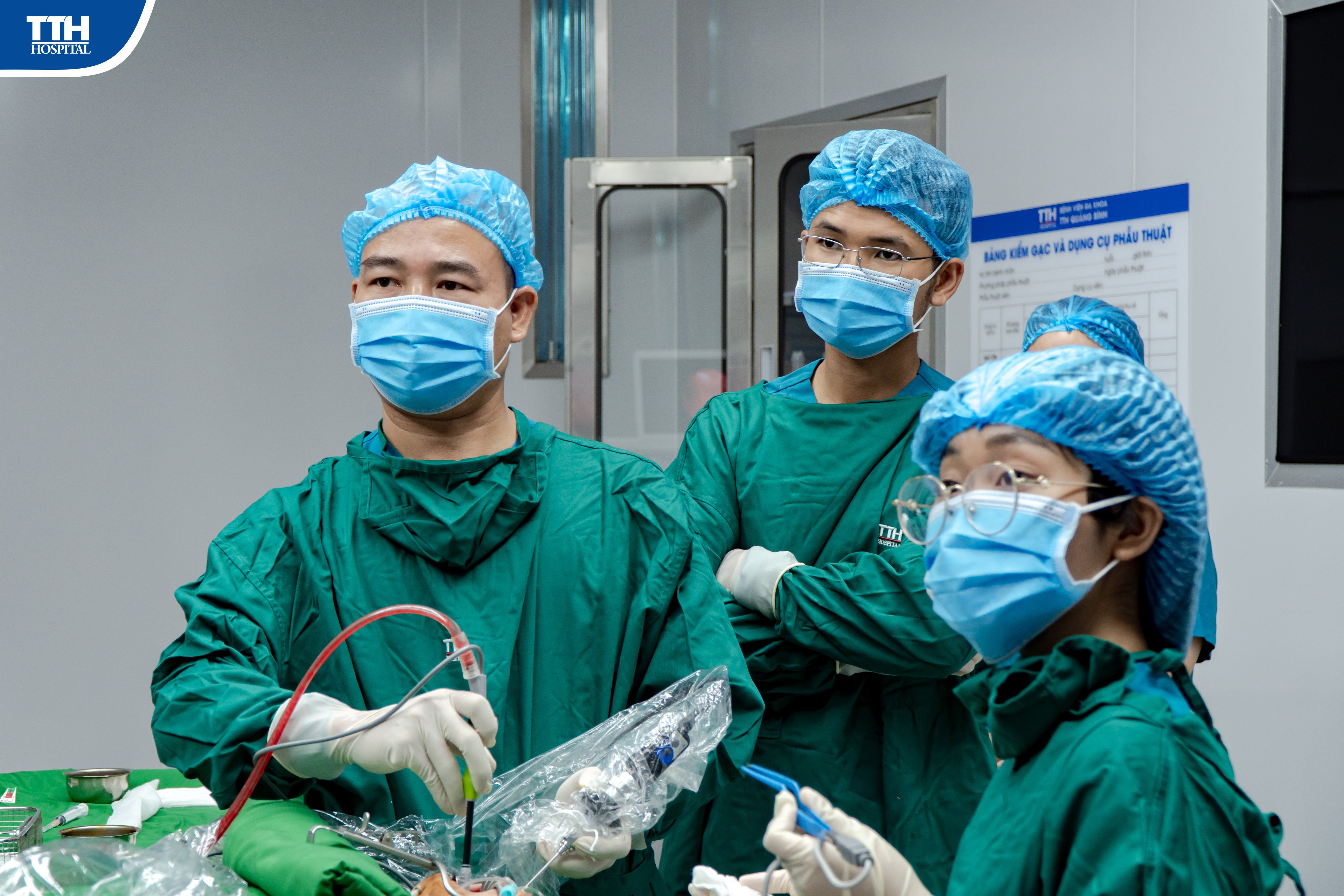 Mổ Viêm Amidan TTH Quảng Bình